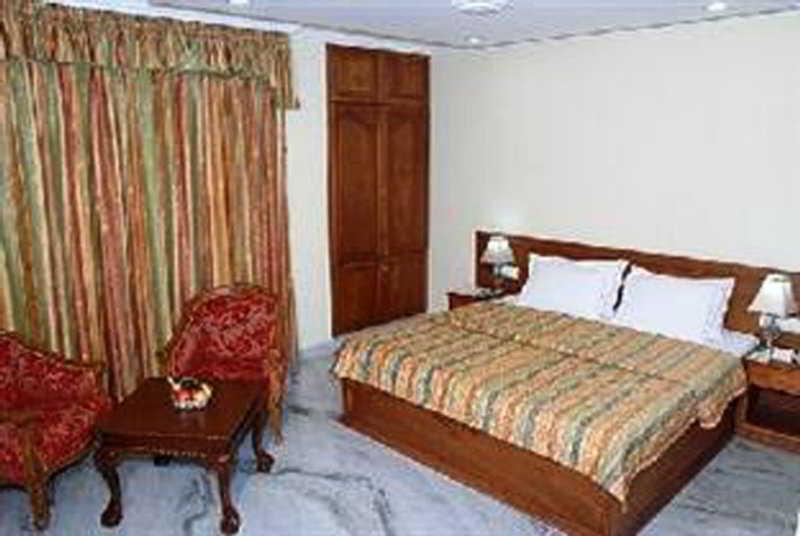 Hotel Grand Seasons Kochi Exteriér fotografie